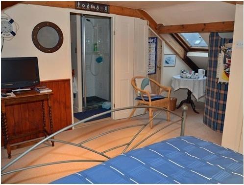 Captains Homestay *